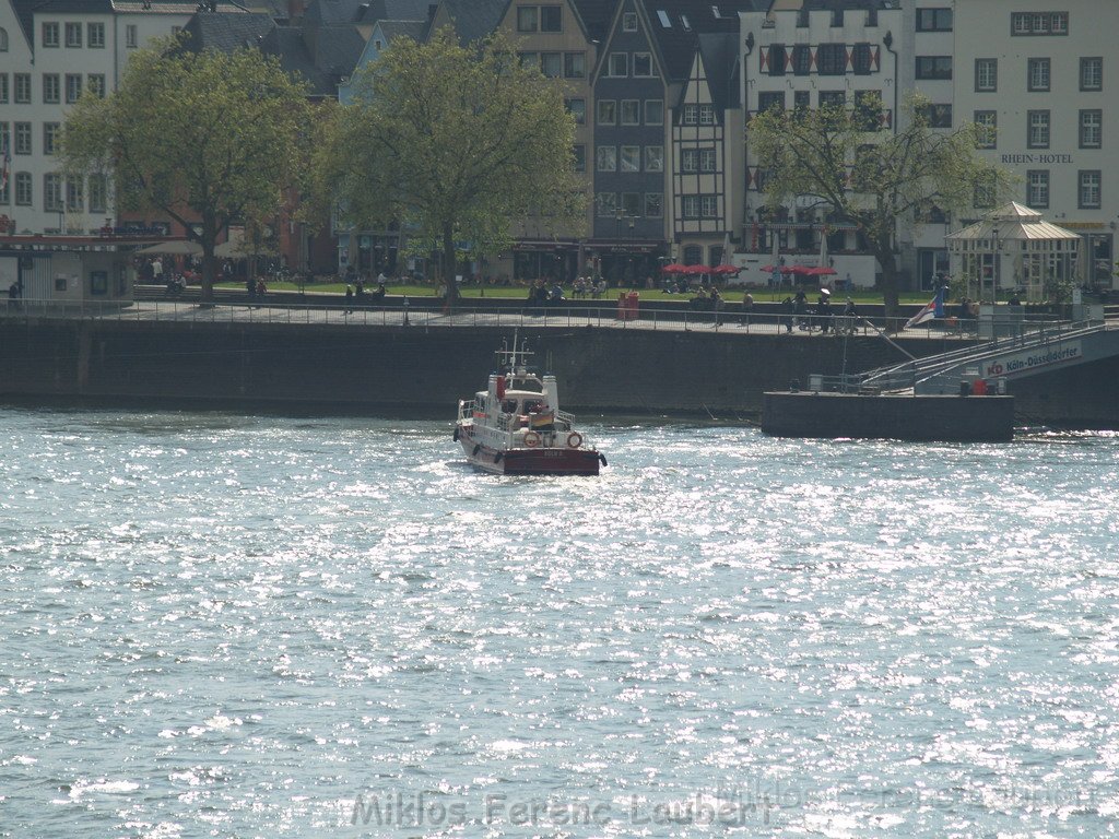 Uebungsfahrt Loeschboot und Ursula P17.JPG